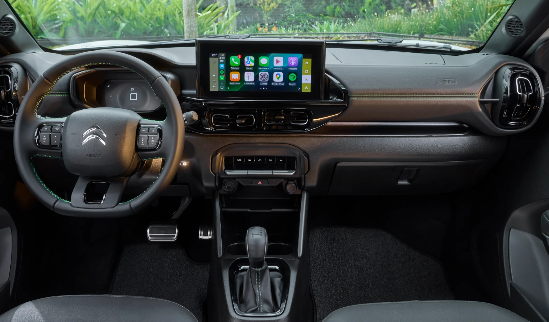 citroen-aircross-interior-desk